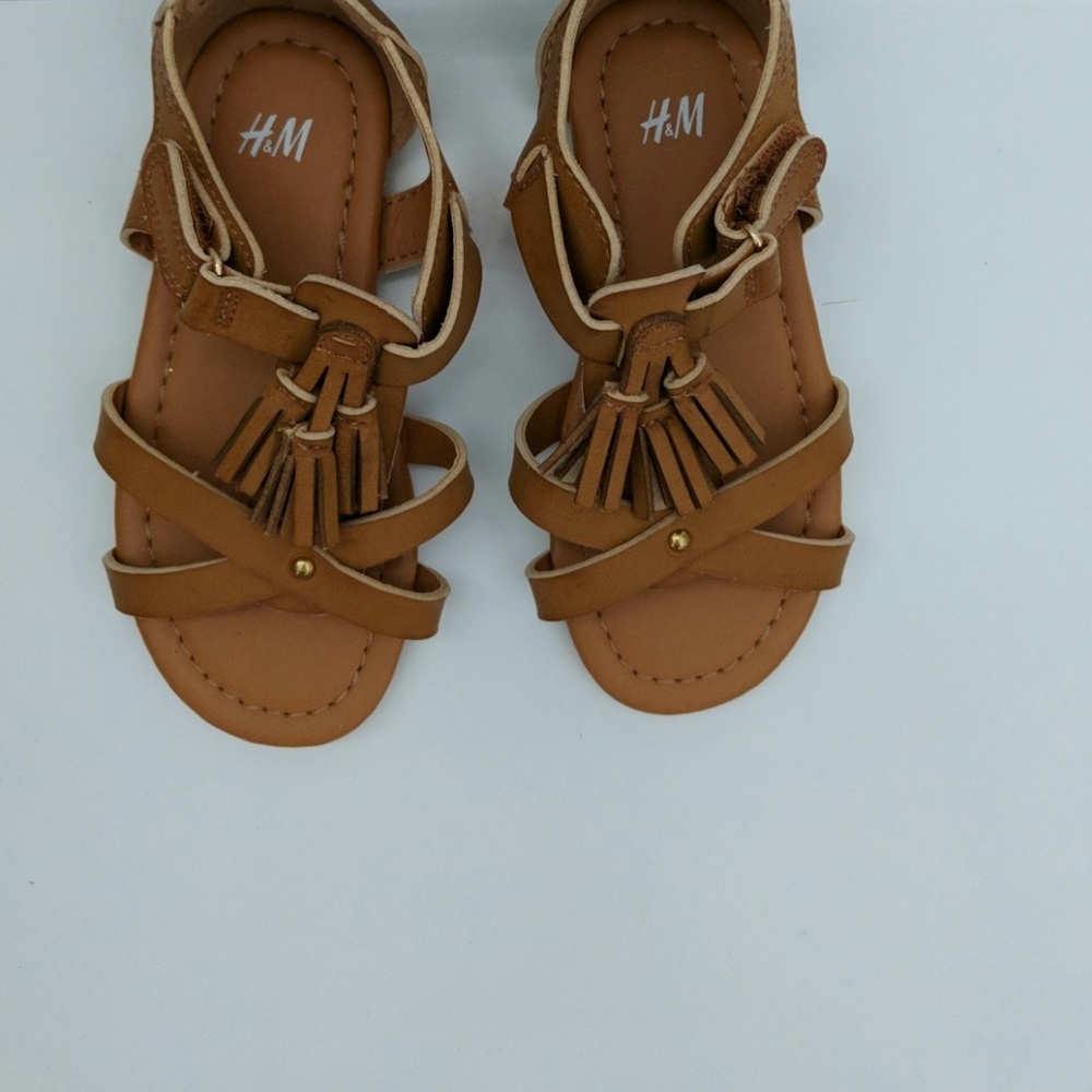 Girls sandals